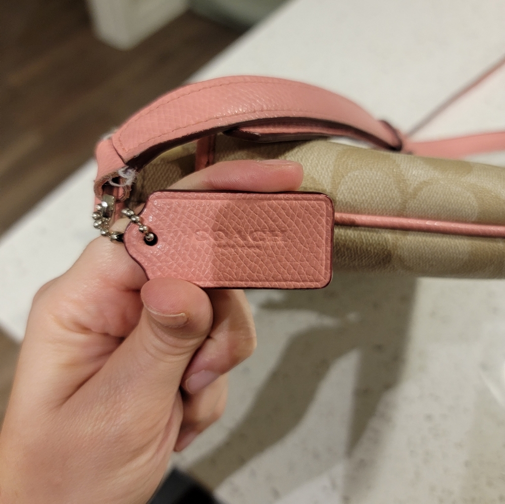 Crossbody Coach